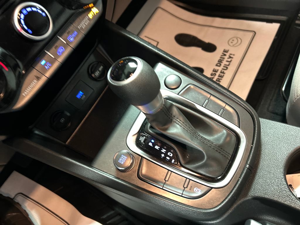 Used 2023 Hyundai Kona SEL w/ Winter Weather Package FWD image 18