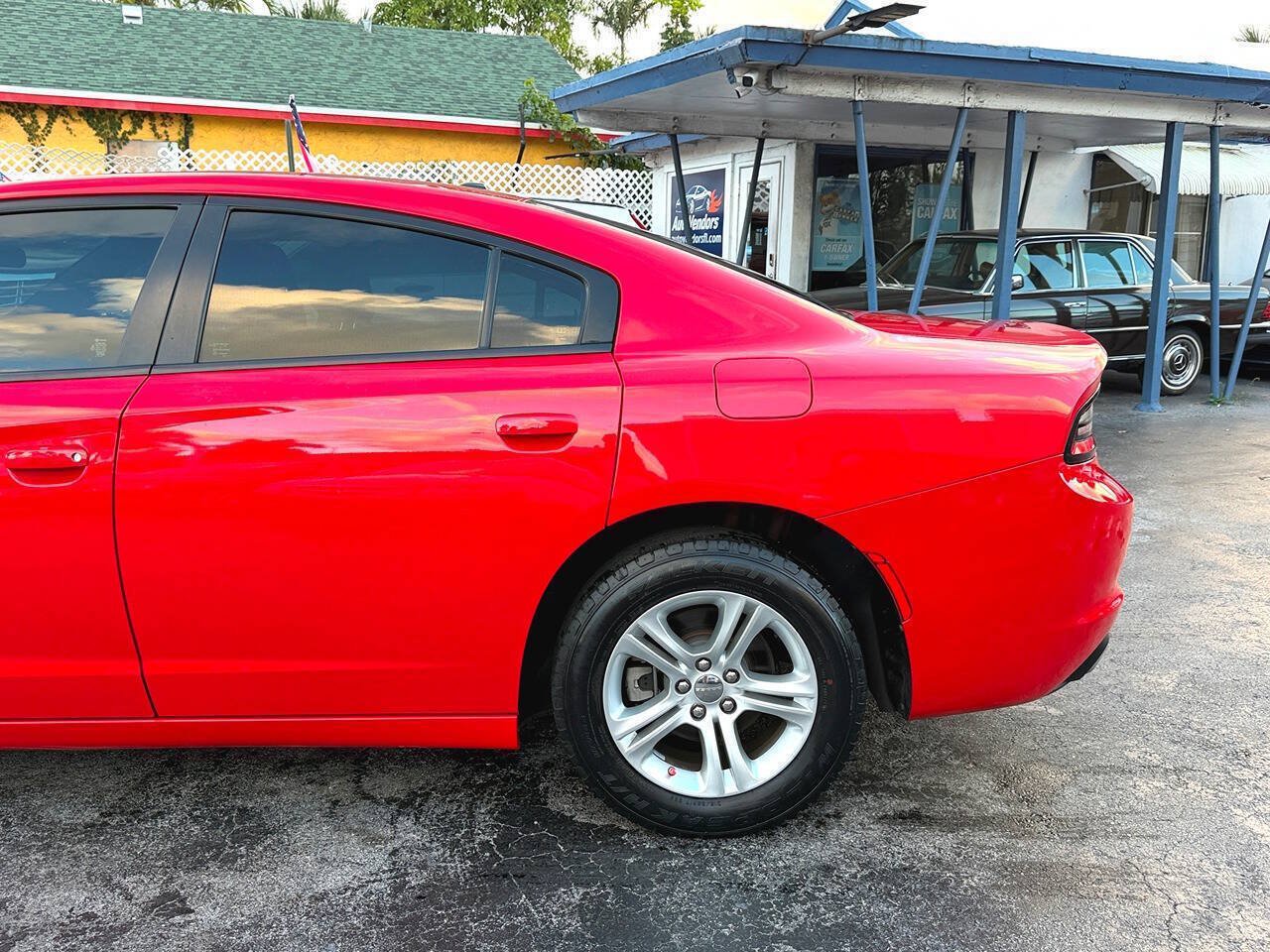 Used 2022 Dodge Charger SXT RWD image 17