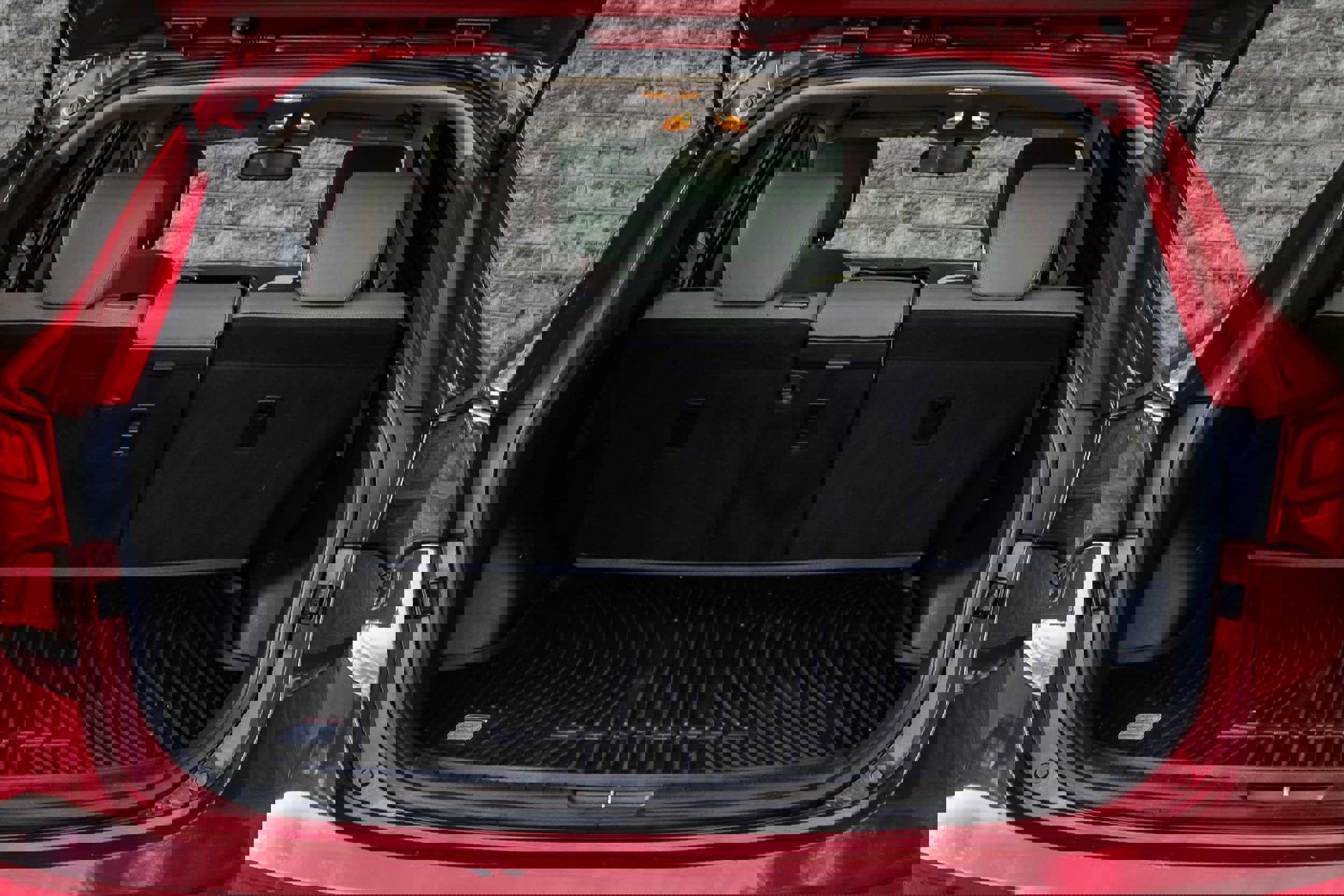 Used 2017 Hyundai Santa Fe Sport w/ Cargo Package image 18