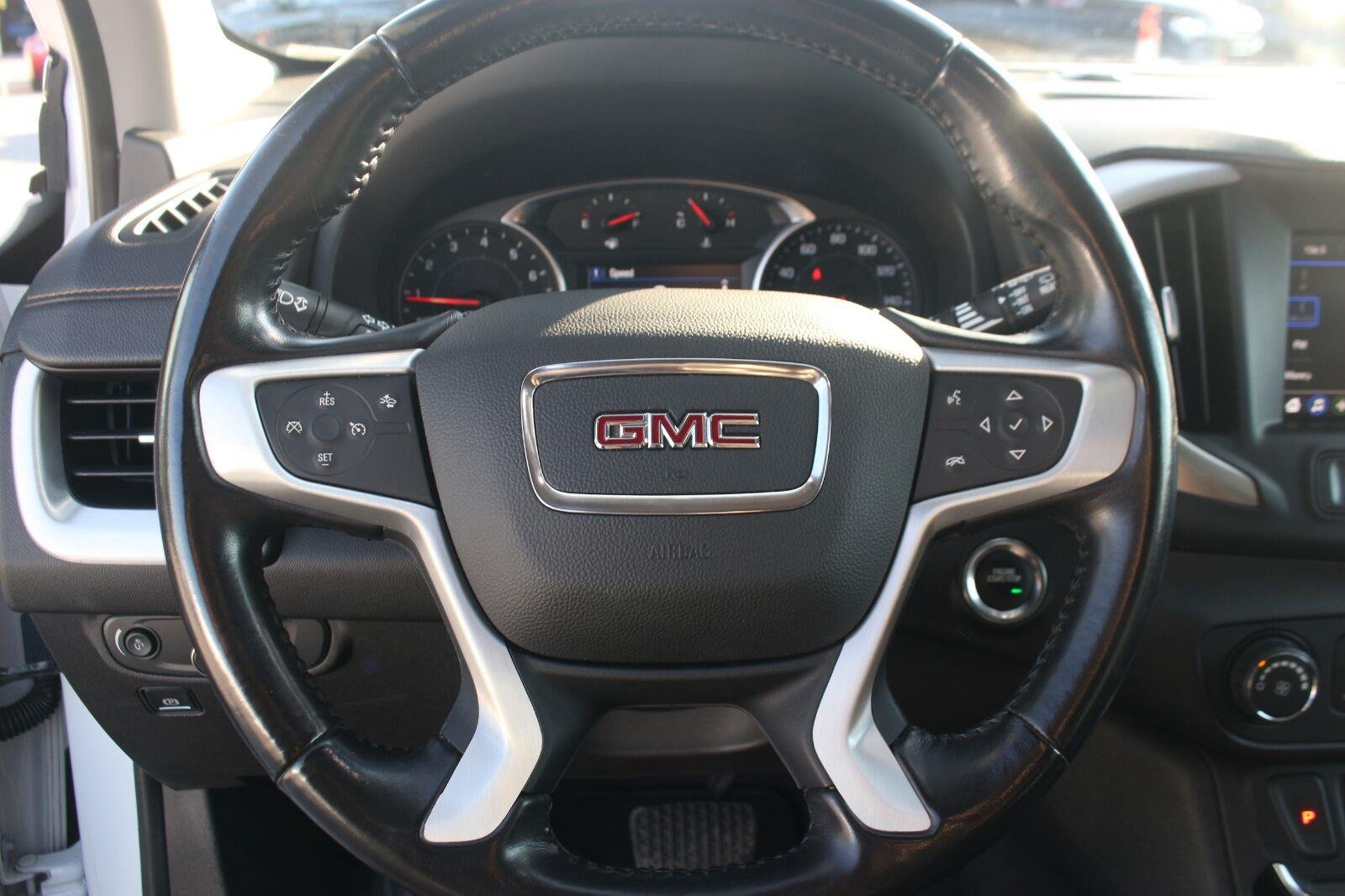 Used 2020 GMC Terrain SLE FWD image 17