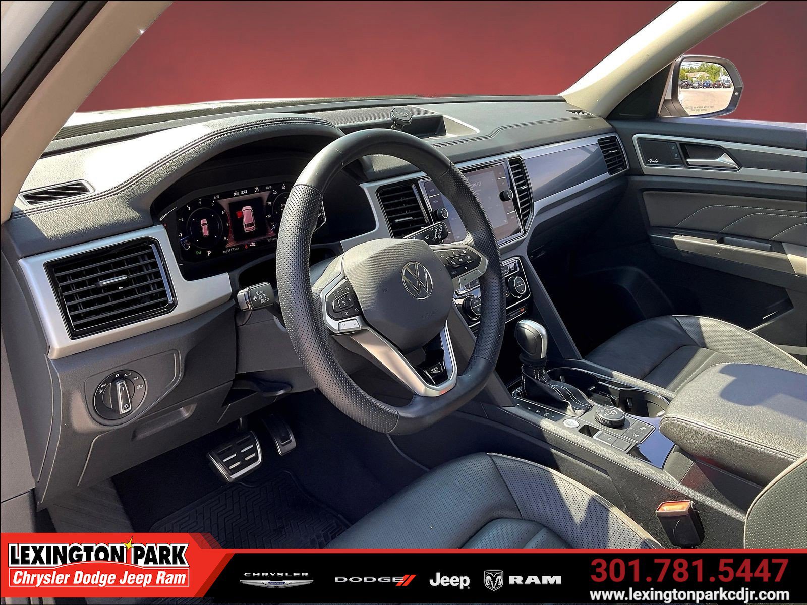 Used 2023 Volkswagen Atlas SEL Premium AWD/4WD image 16