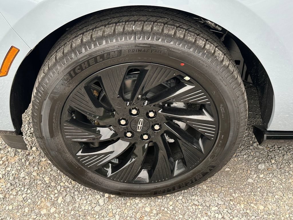 New 2027 Lincoln Navigator Reserve w/ Jet Appearance Package AWD/4WD image 5
