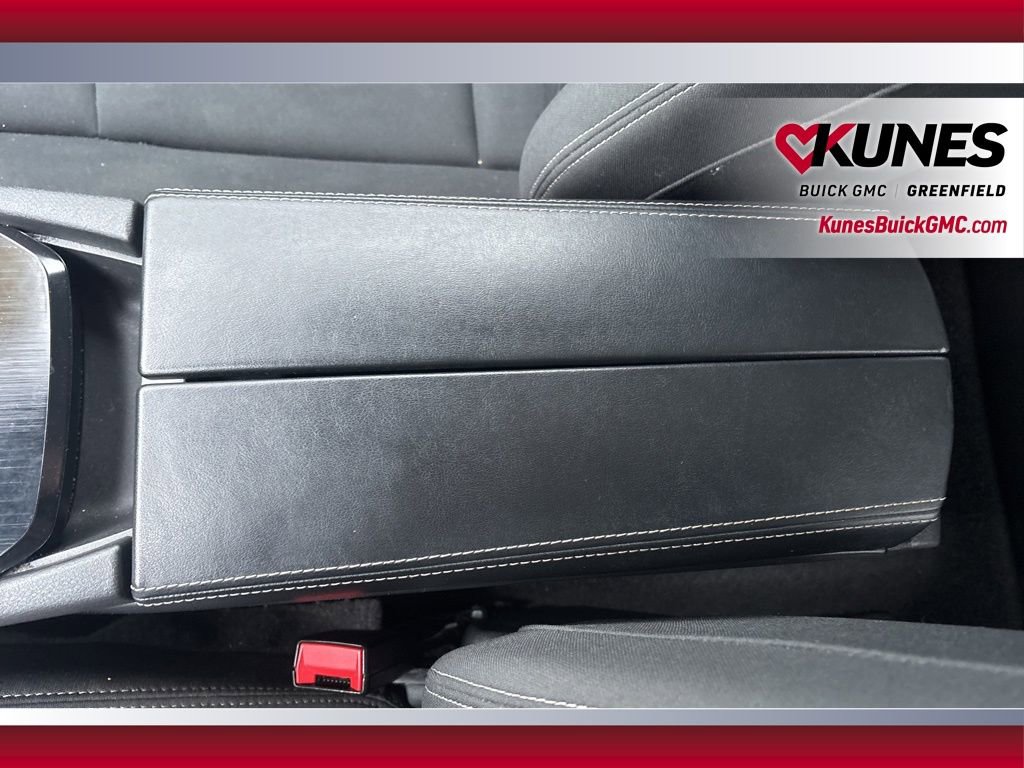 Used 2023 Nissan Rogue S image 39