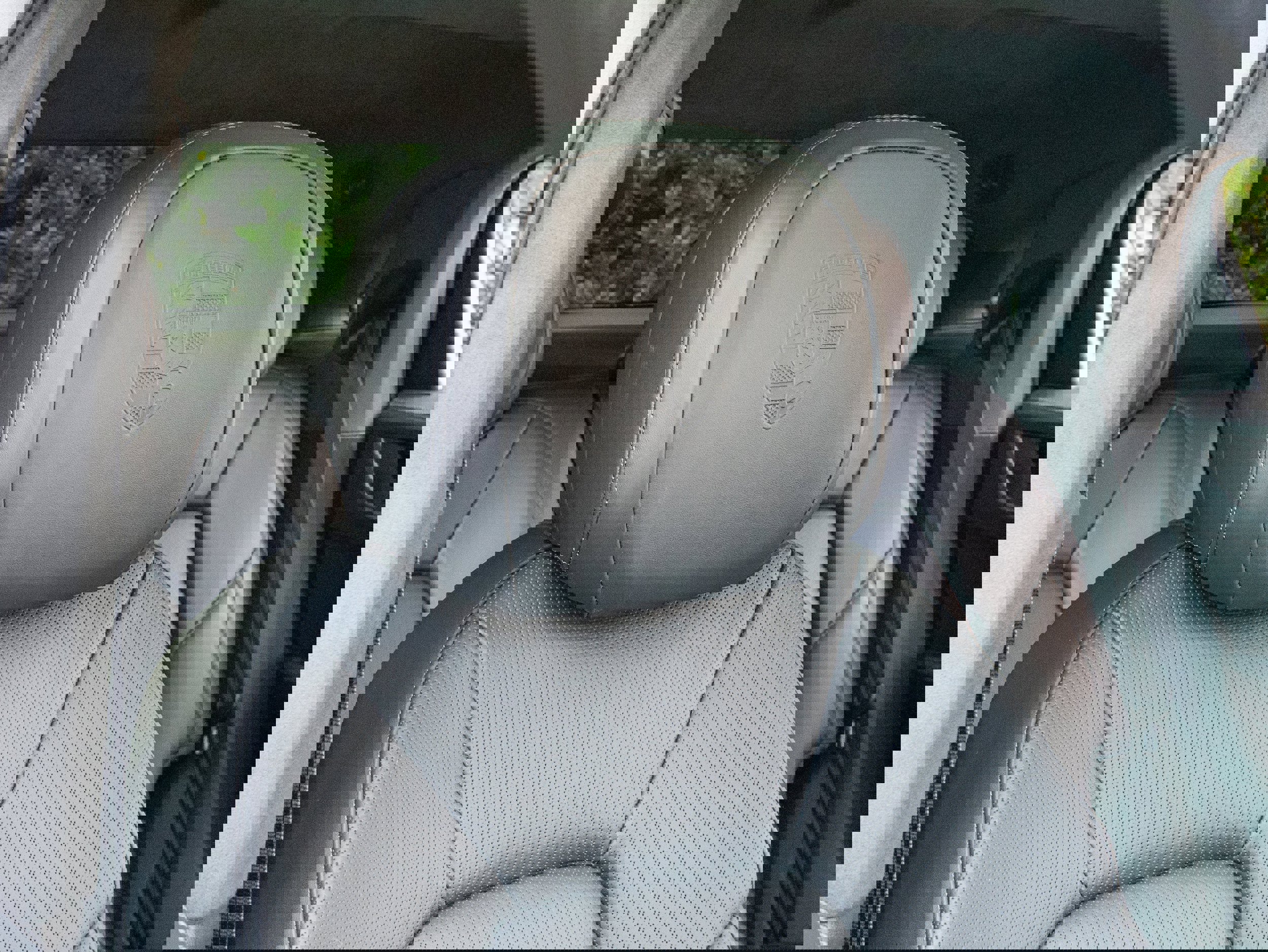 New 2025 Porsche Cayenne Turbo image 33