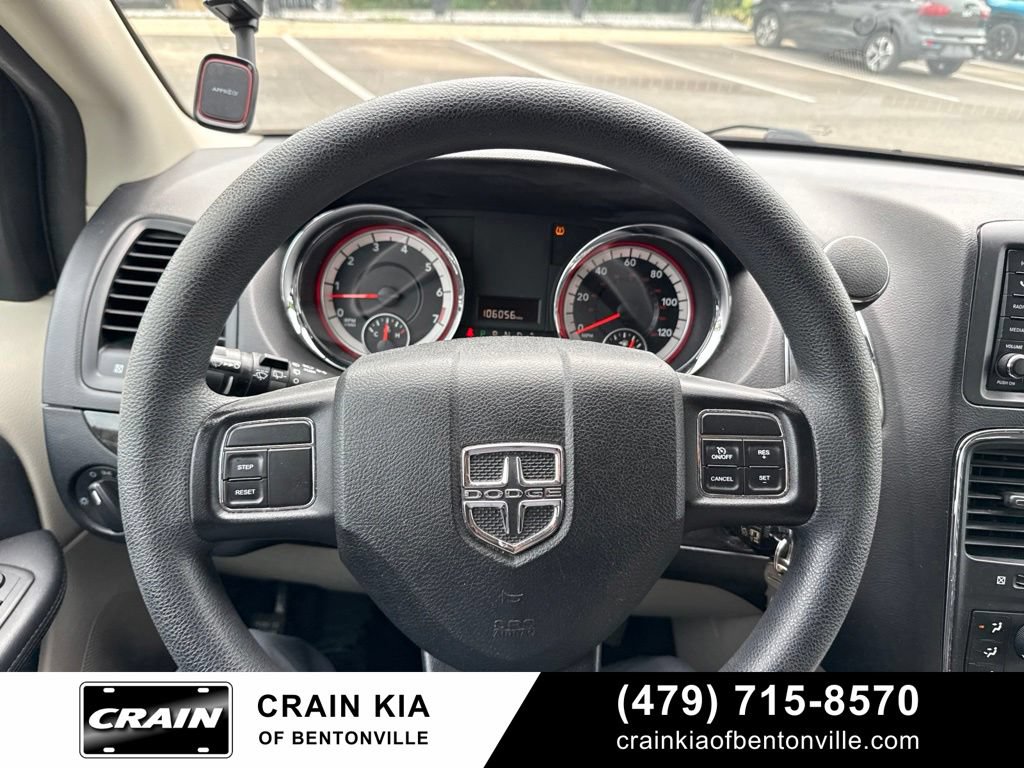 Used 2016 Dodge Grand Caravan SXT FWD image 24