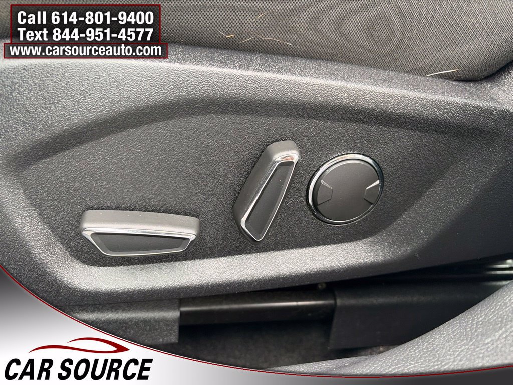 Used 2019 Ford Fusion SE FWD image 15