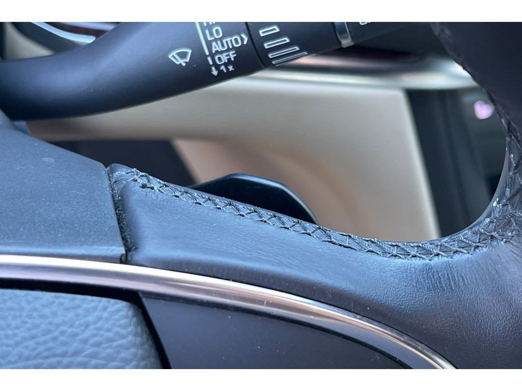 Used 2017 Cadillac XT5 Luxury w/ Driver Awareness Package image 39