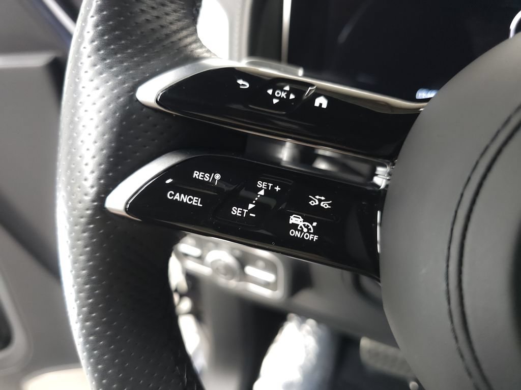 Used 2025 Mercedes-Benz G 550 image 11