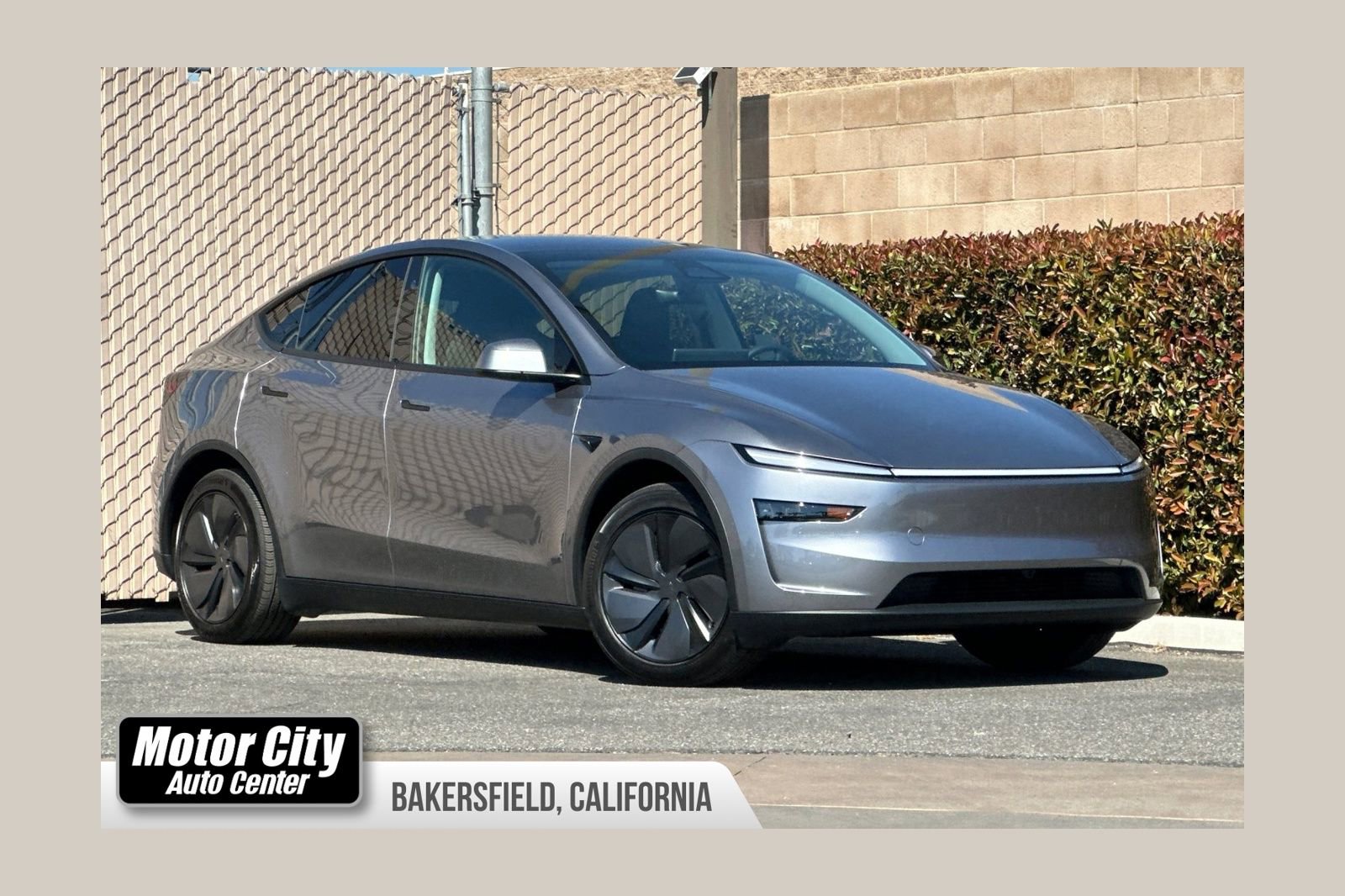 Used 2026 Tesla Model Y Long Range image 1