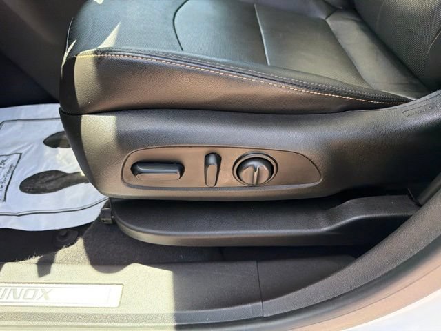 Used 2021 Chevrolet Equinox Premier AWD/4WD image 12