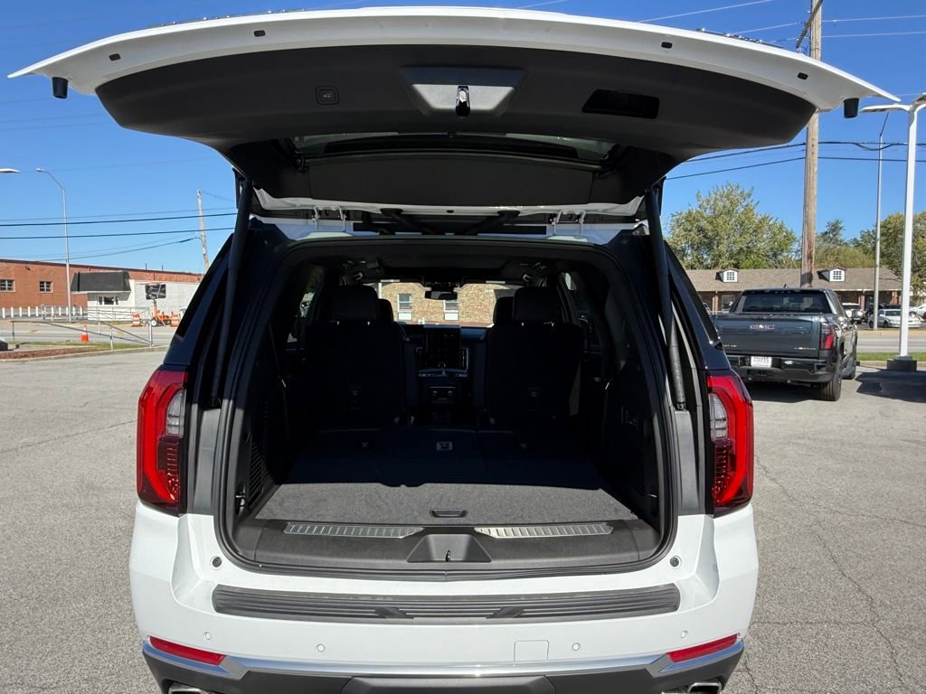 New 2026 GMC Yukon Denali w/ Sun & Power Step Package image 22