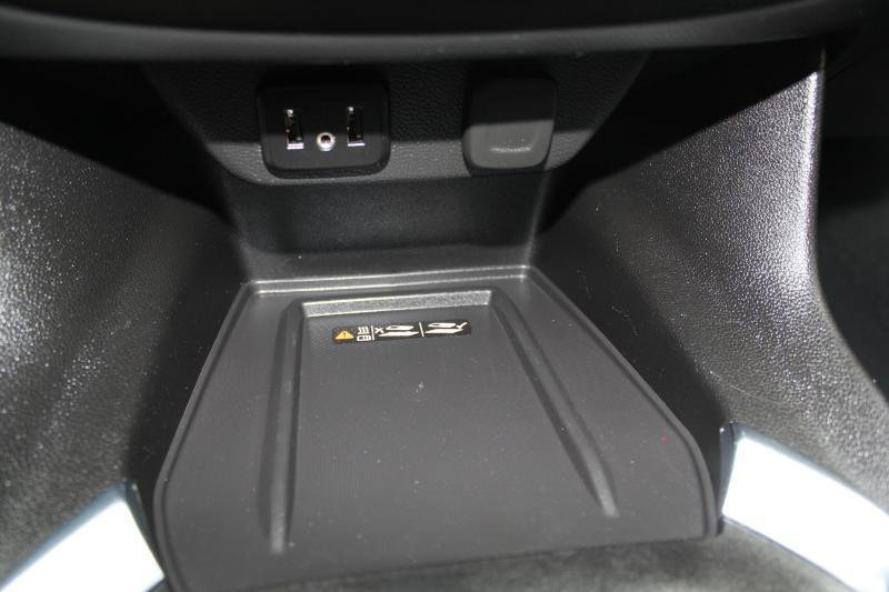 Used 2023 Chevrolet Traverse LT FWD image 33