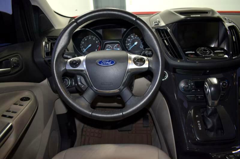 Used 2015 Ford Escape Titanium image 19