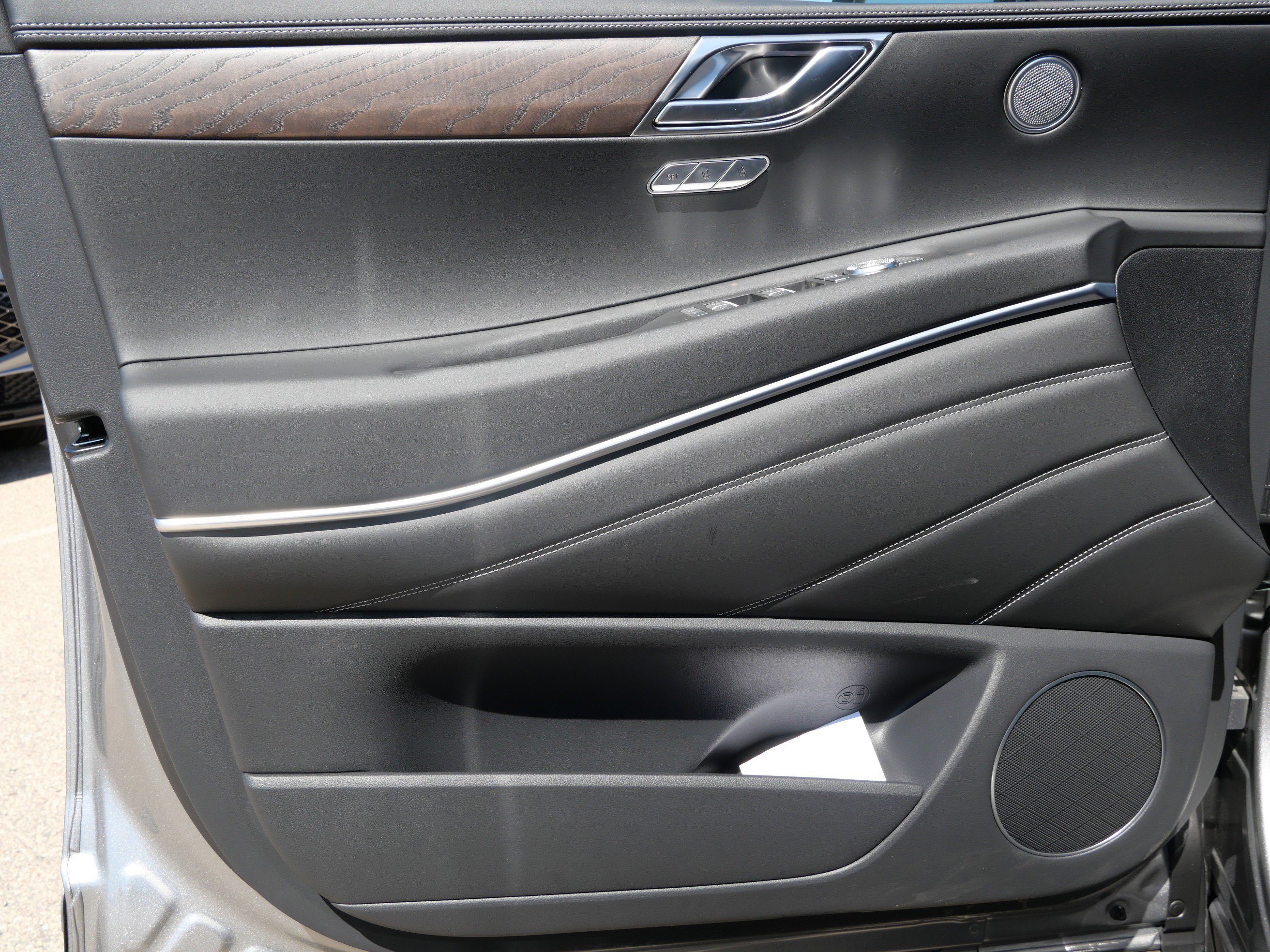 New 2026 Genesis GV80 2.5T Select AWD/4WD image 4