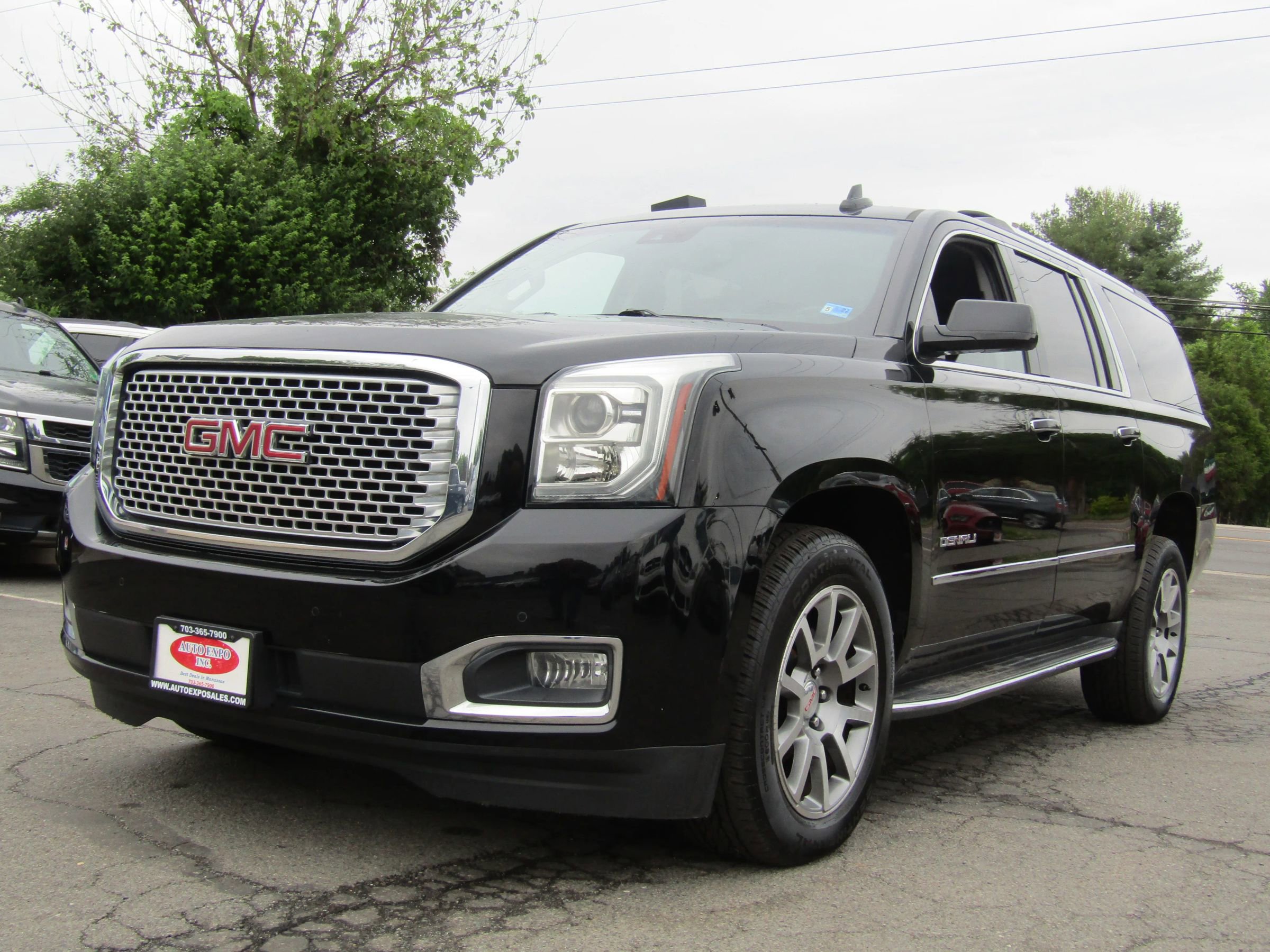 Used 2016 GMC Yukon XL Denali w/ Open Road Package AWD/4WD image 3