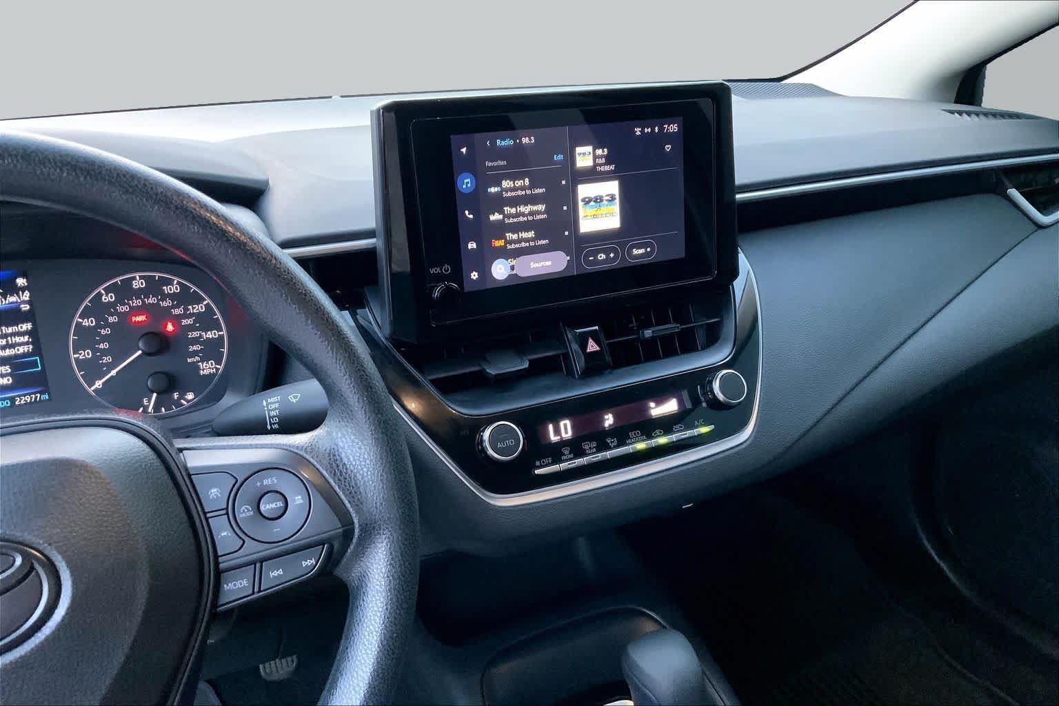 Used 2024 Toyota Corolla LE FWD image 6