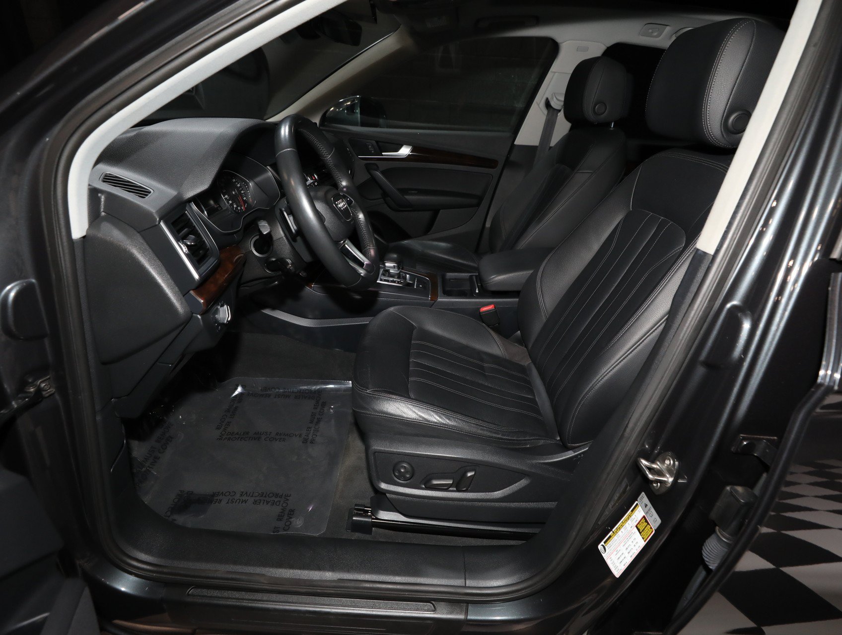 Used 2019 Audi Q5 2.0T Premium w/ Convenience Package AWD/4WD image 43