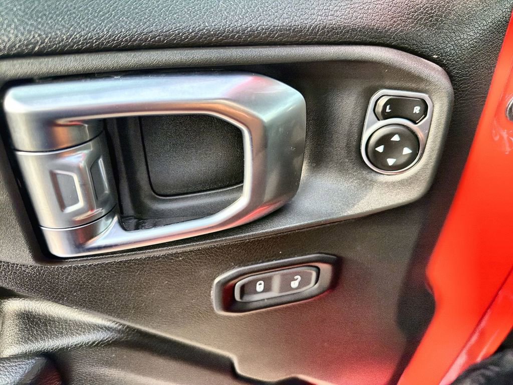 Used 2025 Jeep Wrangler Unlimited Rubicon 4xe w/ Safety Group image 15