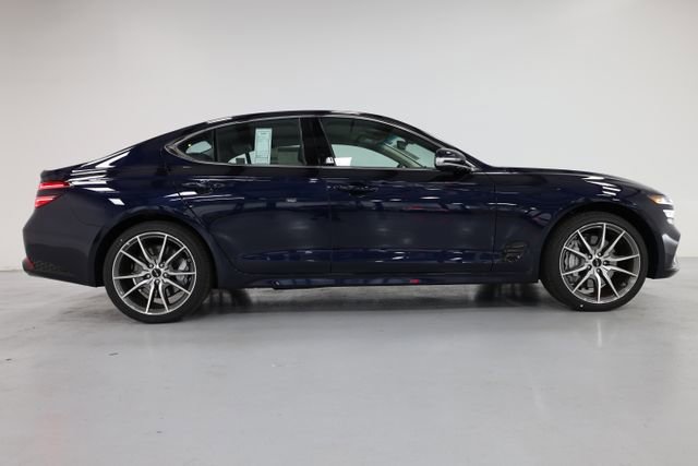 Used 2026 Genesis G70 2.5T AWD/4WD image 2