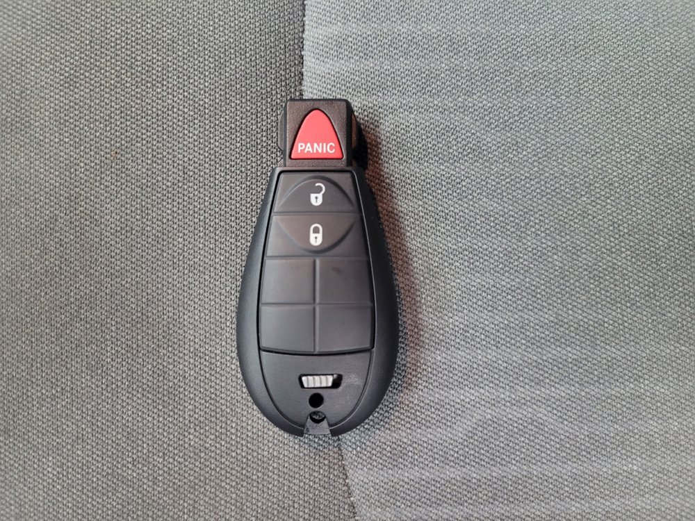 Used 2022 RAM 1500 Classic SLT image 32