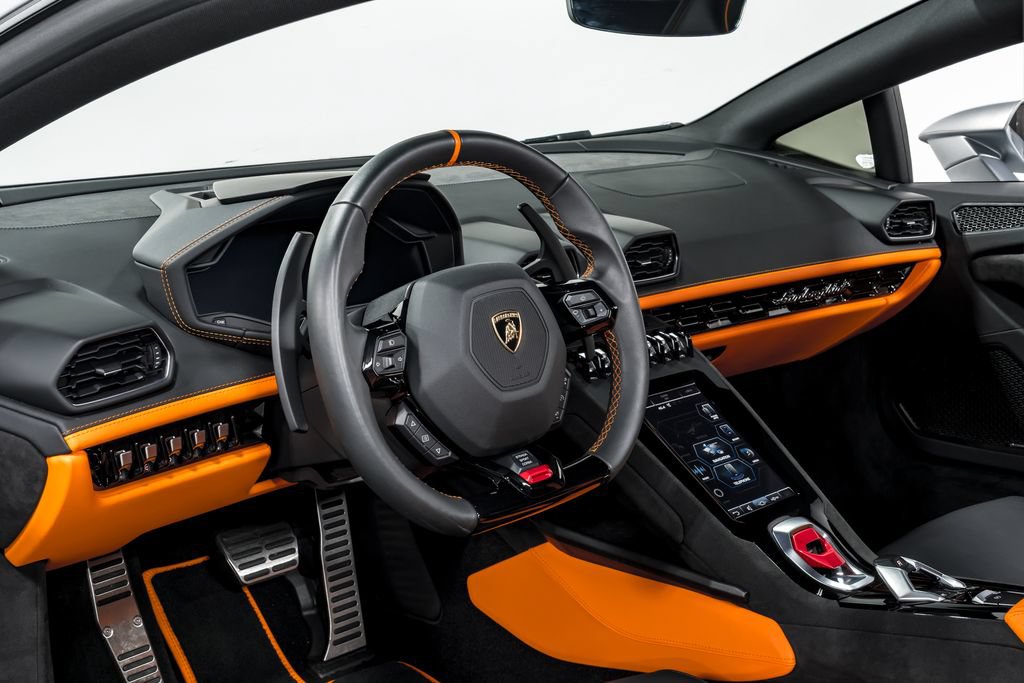 Used 2023 Lamborghini Huracan Tecnica RWD image 12