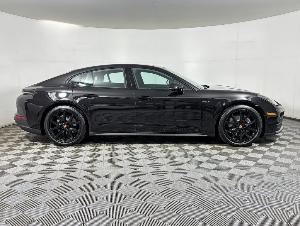 Used 2026 Porsche Panamera 4 image 8