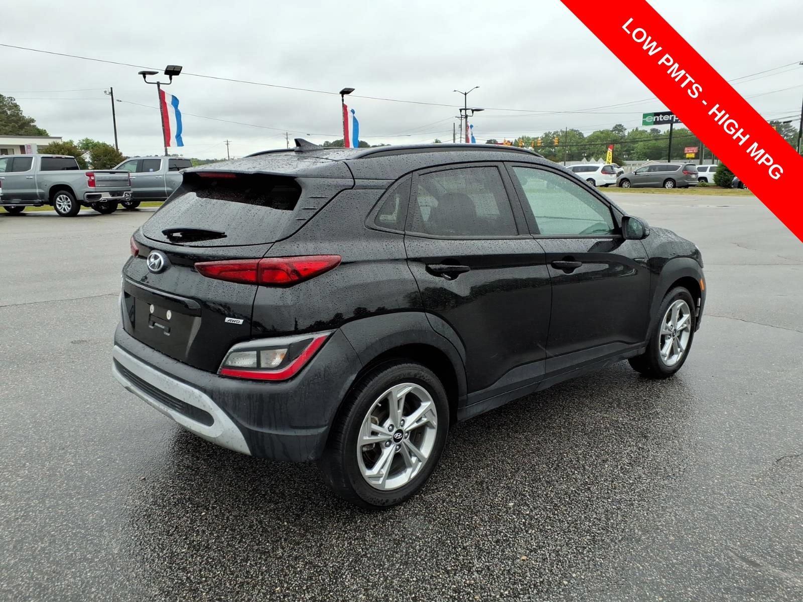 Used 2023 Hyundai Kona SEL AWD/4WD image 5