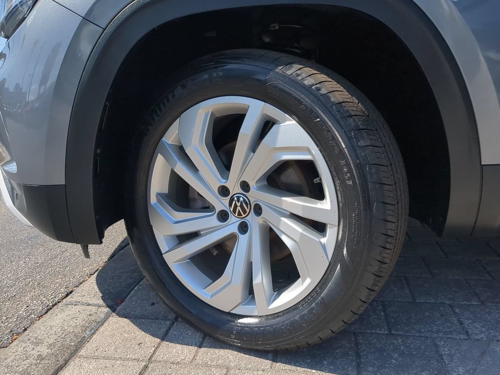Used 2023 Volkswagen Atlas SE w/ Panoramic Sunroof Package FWD image 36