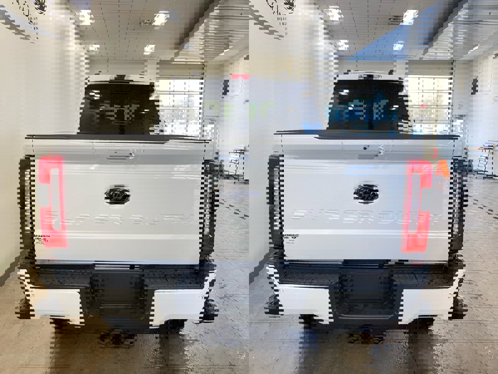 New 2026 Ford F350 Lariat w/ Black Appearance Package image 13