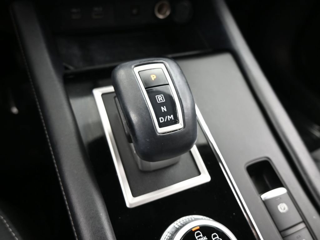 Used 2022 Mitsubishi Outlander SE image 29