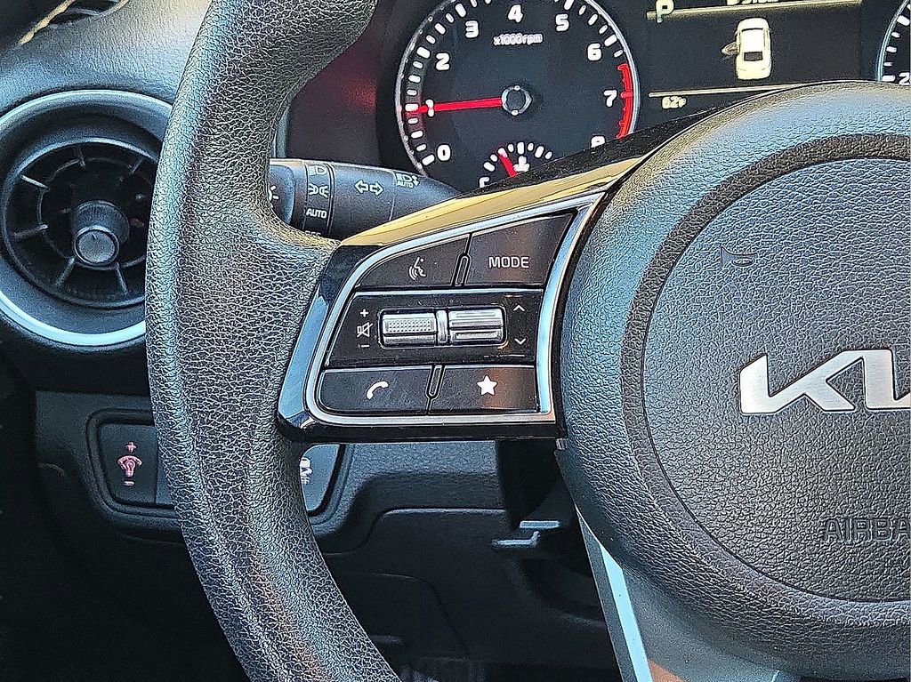Used 2024 Kia Forte LXS image 18