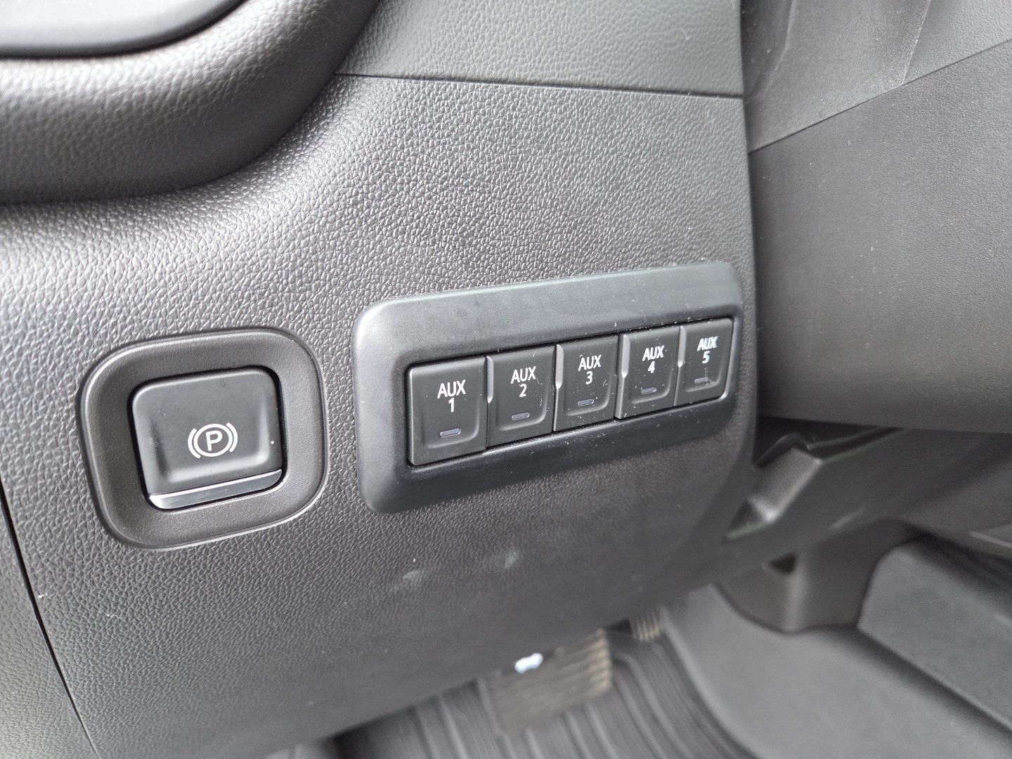 Used 2026 GMC Sierra 3500 Pro w/ 1SA Pro Safety Plus Package AWD/4WD image 13