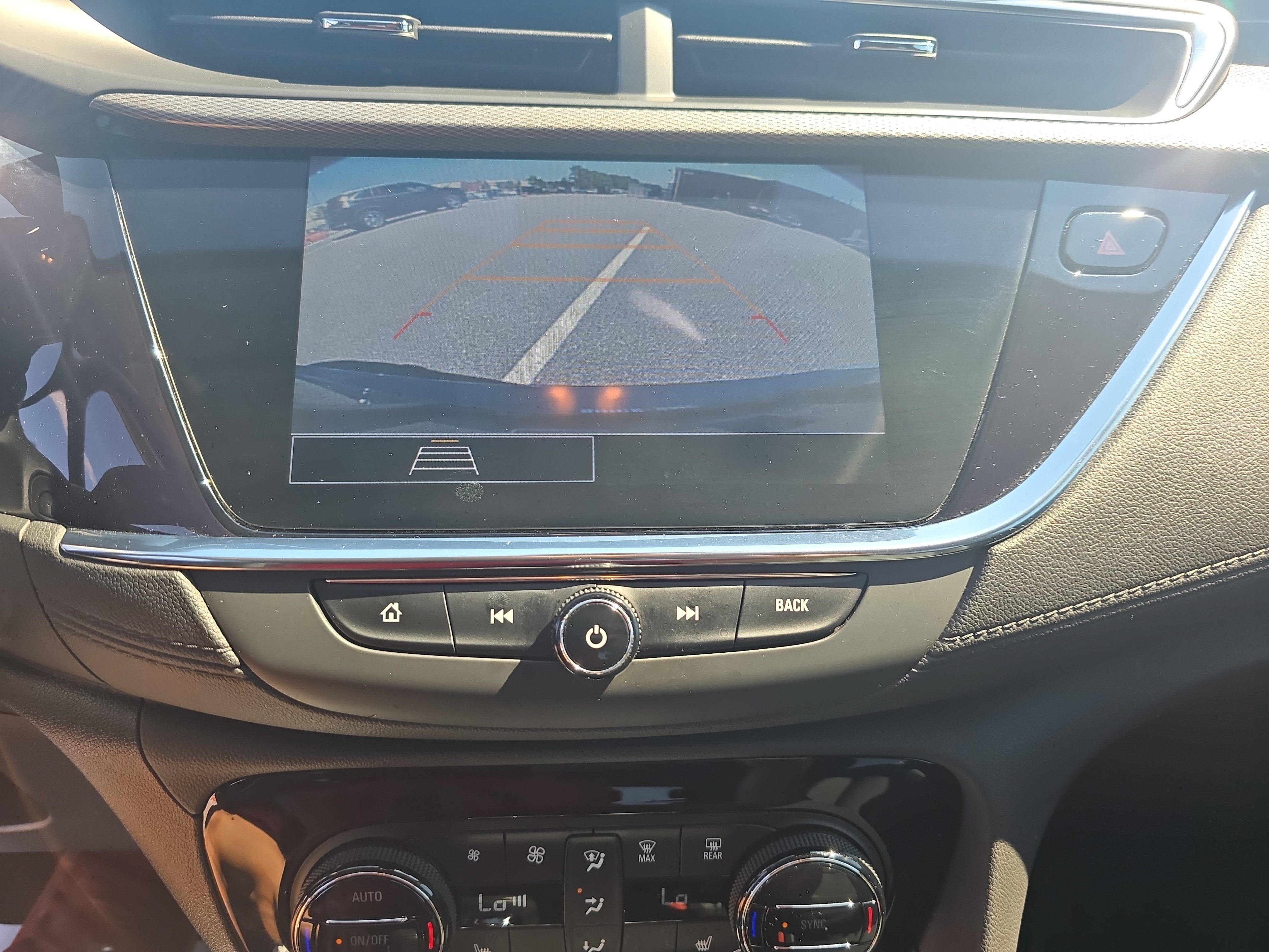 Used 2023 Buick Encore GX Select w/ Sport Touring Package FWD image 25