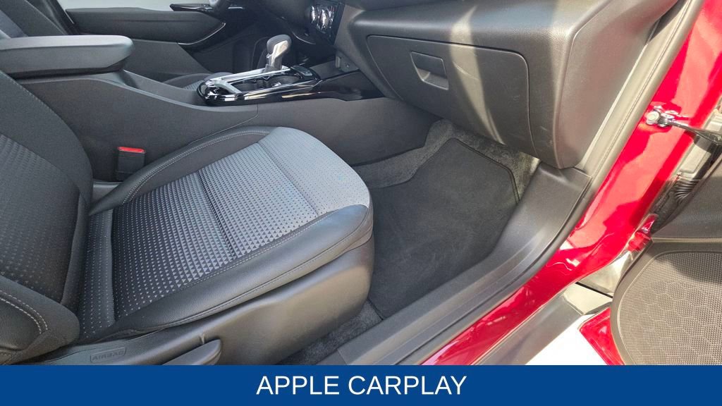 Used 2025 Chevrolet Trax LT w/ LT Convenience Package image 14