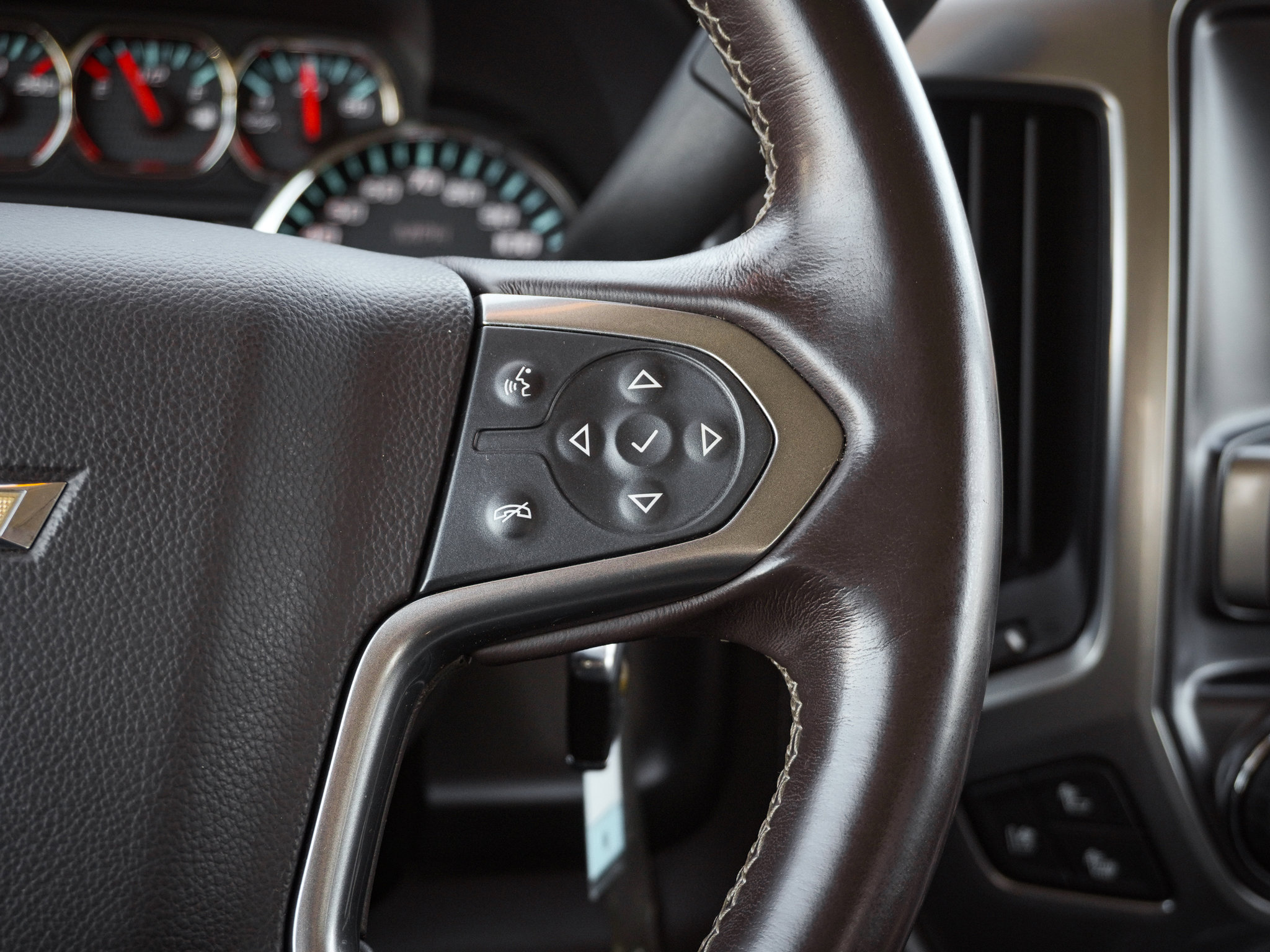 Used 2017 Chevrolet Silverado 1500 LTZ Z71 image 19