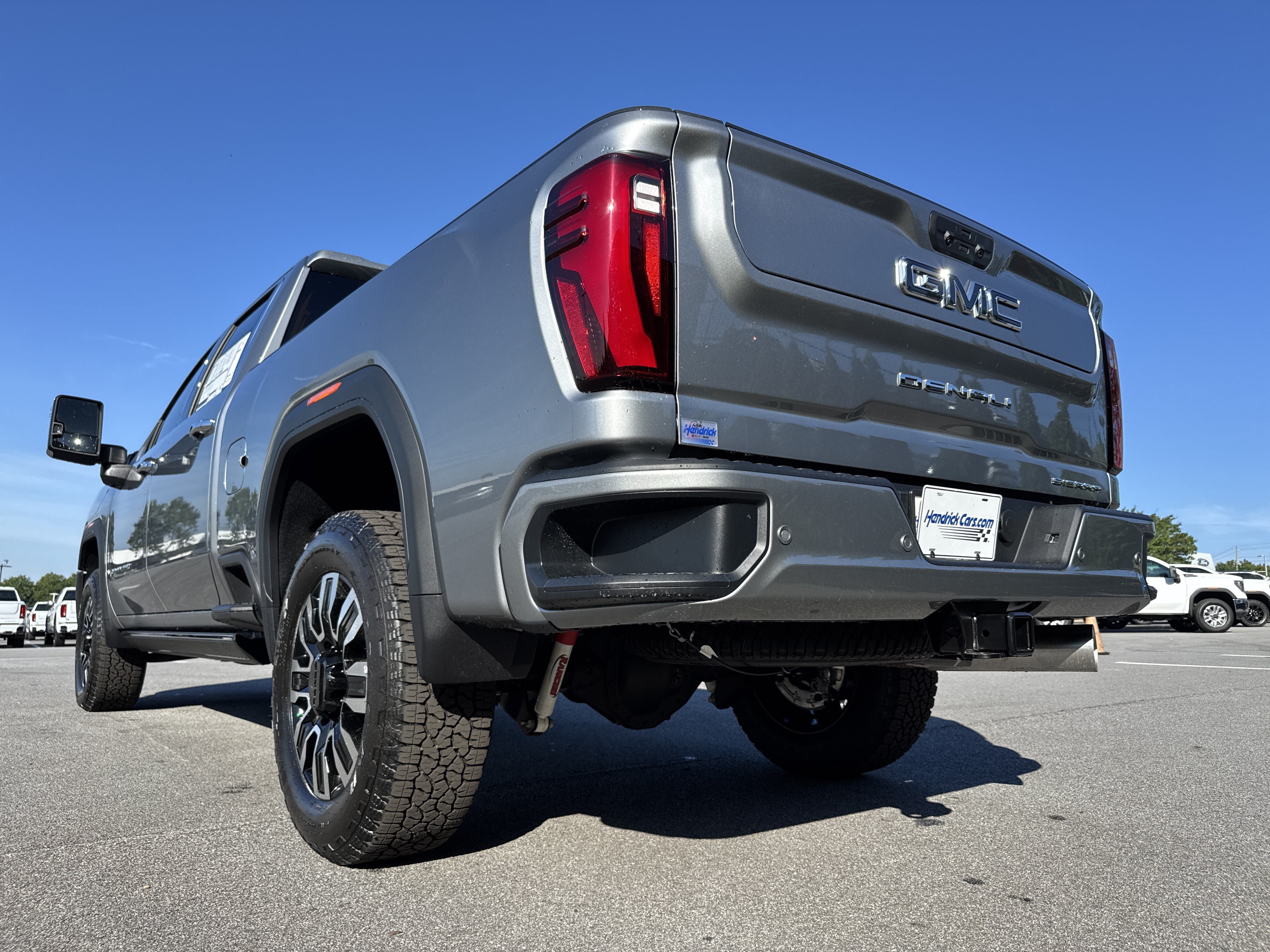 New 2026 GMC Sierra 2500 Denali Ultimate AWD/4WD image 8