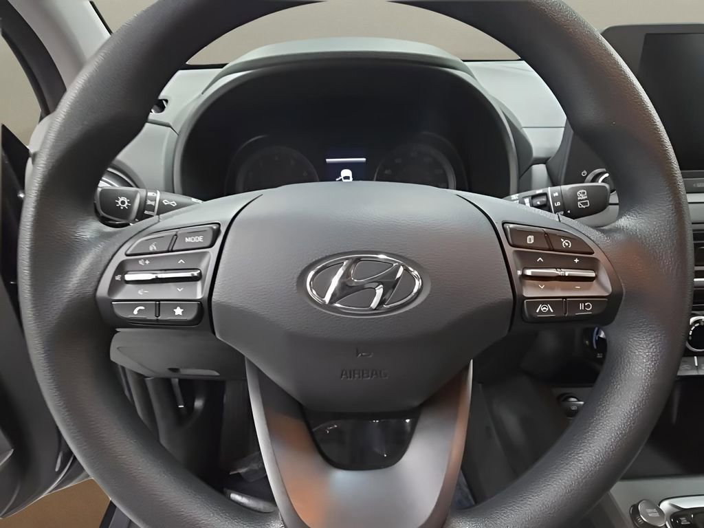 Certified 2022 Hyundai Kona SE w/ Cargo Package image 23