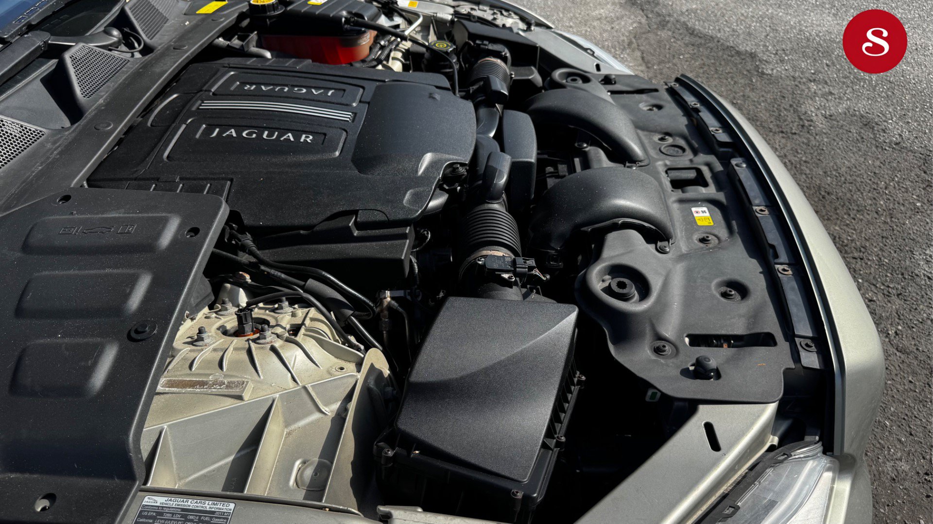 Used 2011 Jaguar XJ L RWD image 7