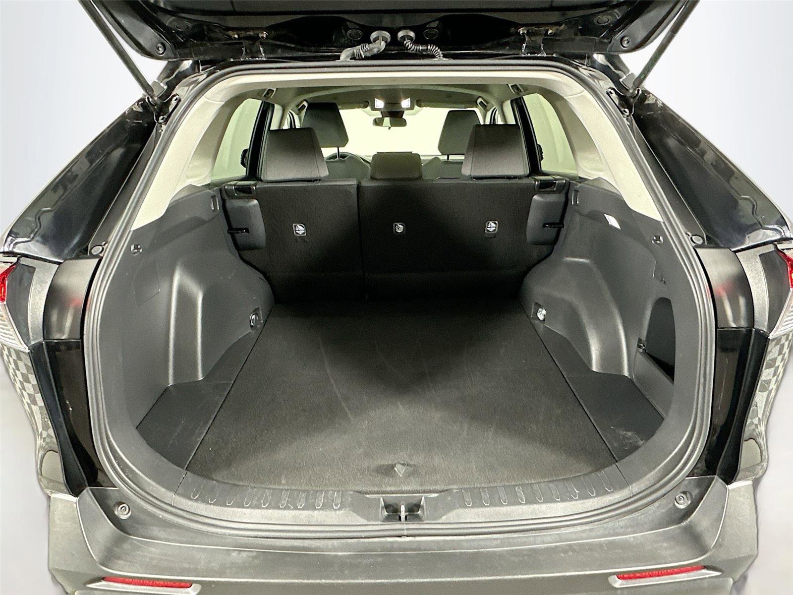 Certified 2025 Toyota RAV4 XLE AWD/4WD image 24