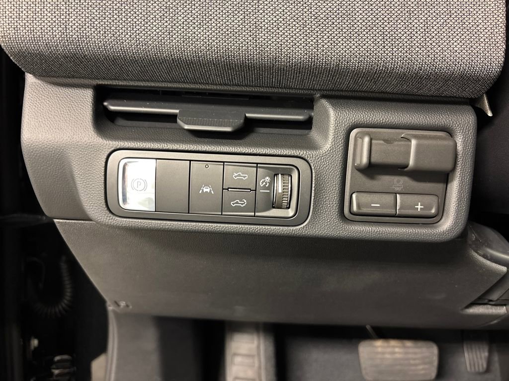 New 2026 GMC Sierra EV Elevation image 32