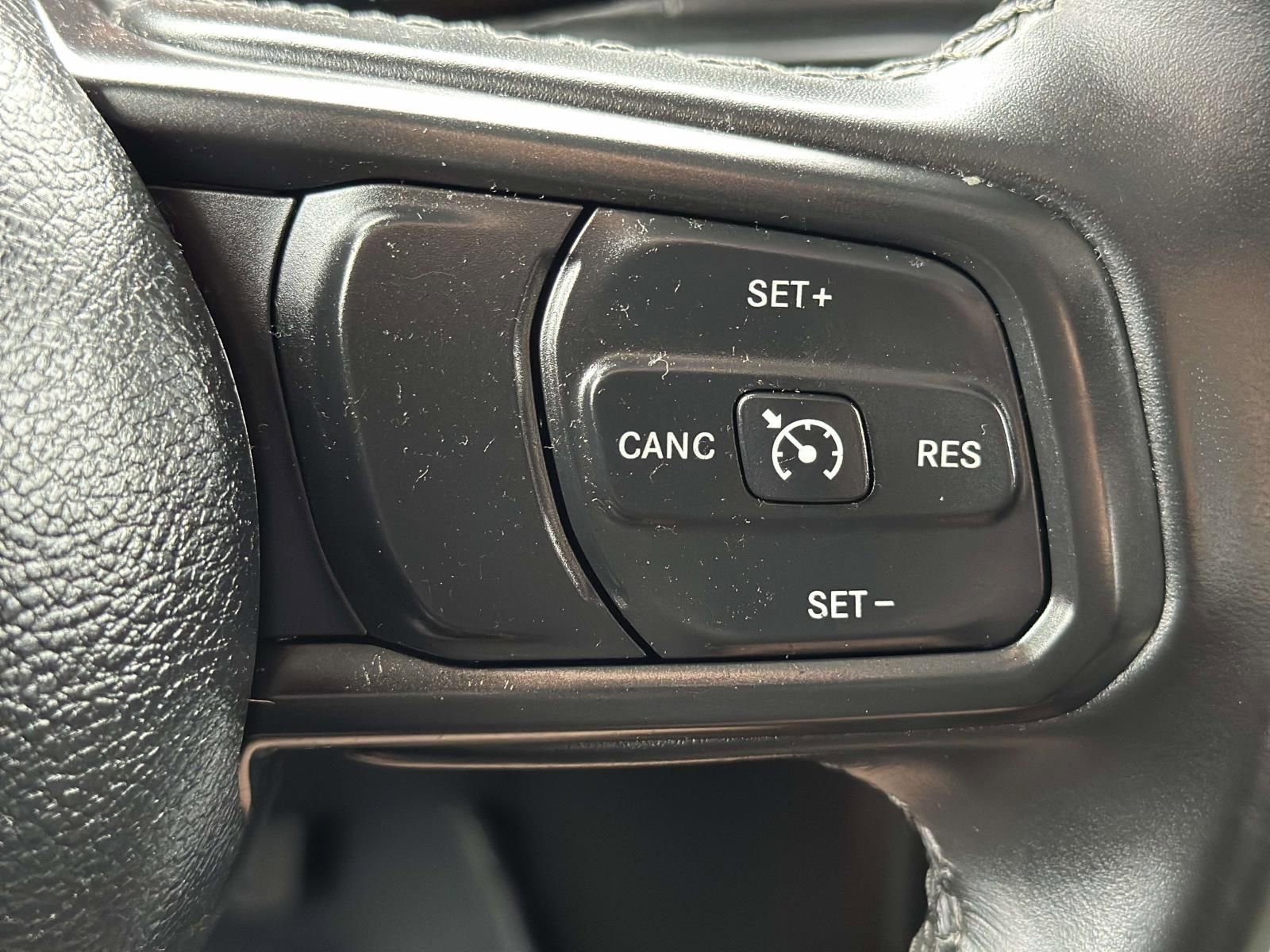 Used 2022 Jeep Wrangler Unlimited Sport image 15