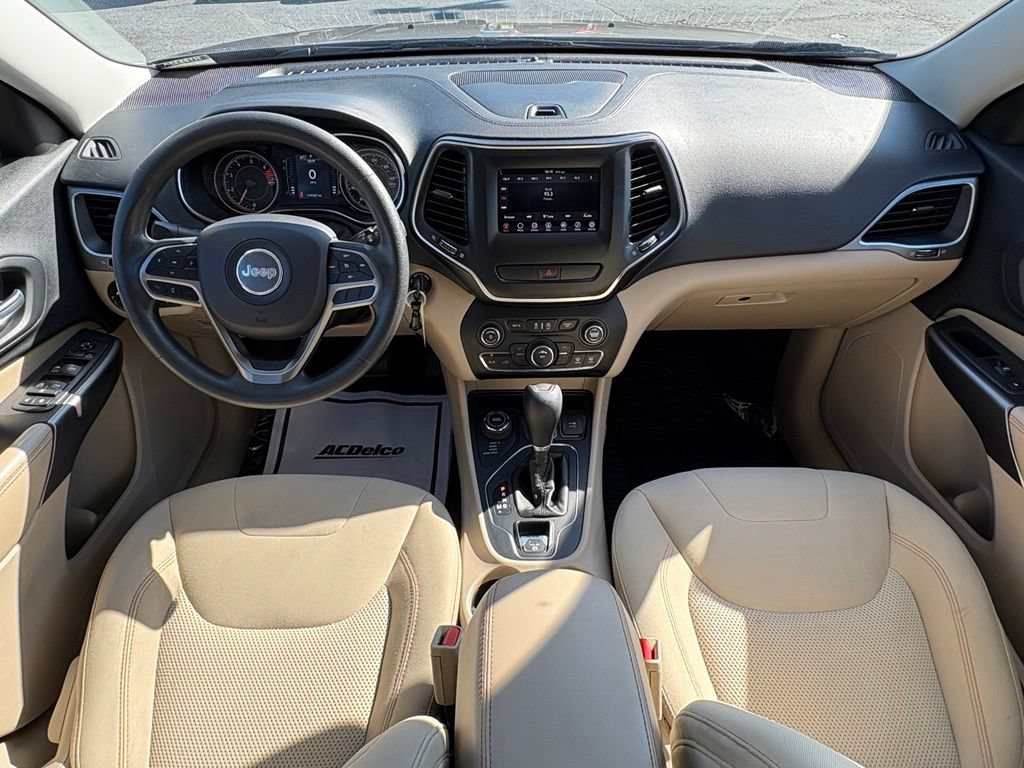 Used 2019 Jeep Cherokee Latitude w/ Popular Appearance Group AWD/4WD image 8