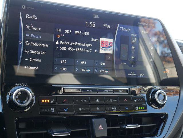 Used 2021 Toyota Highlander Limited image 18