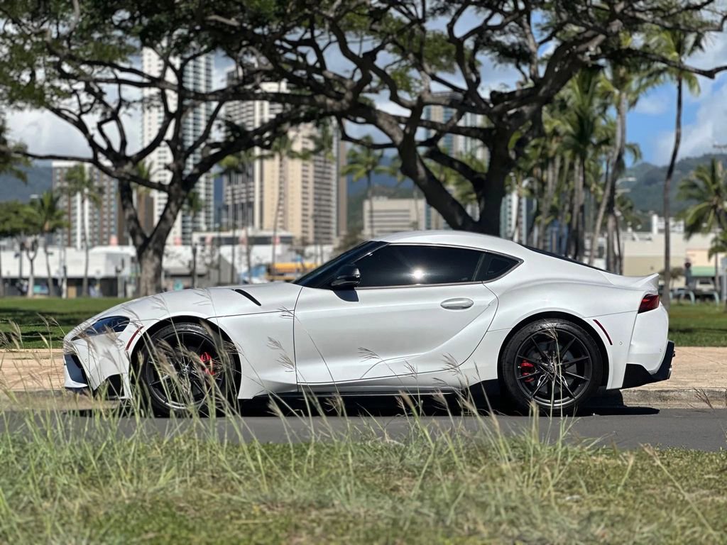 Used 2025 Toyota Supra Premium image 2