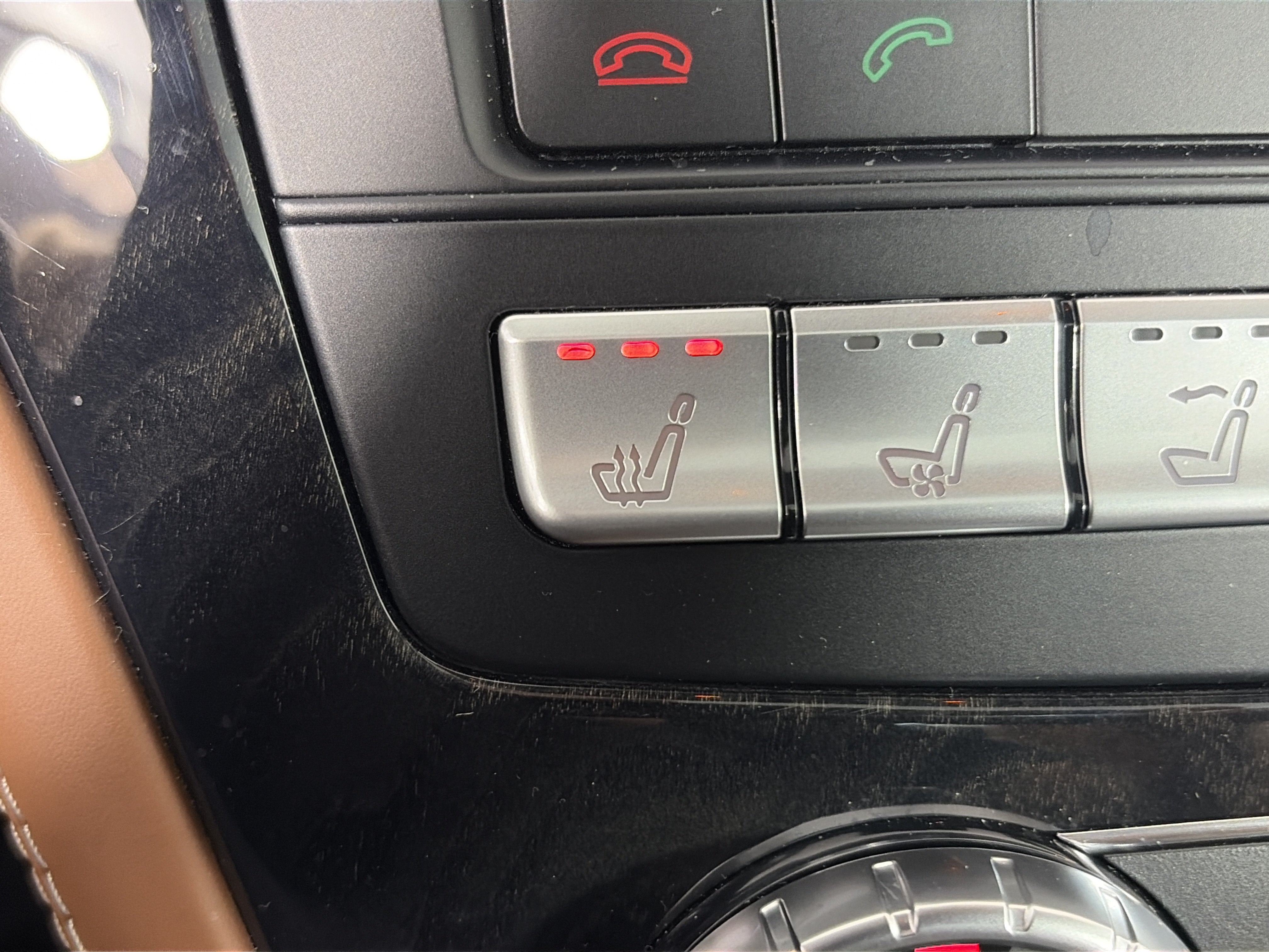 Used 2020 Mercedes-Benz SL 550 image 21