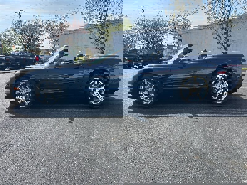 Used 2000 Chevrolet Corvette Convertible w/ Memory Pkg image 6