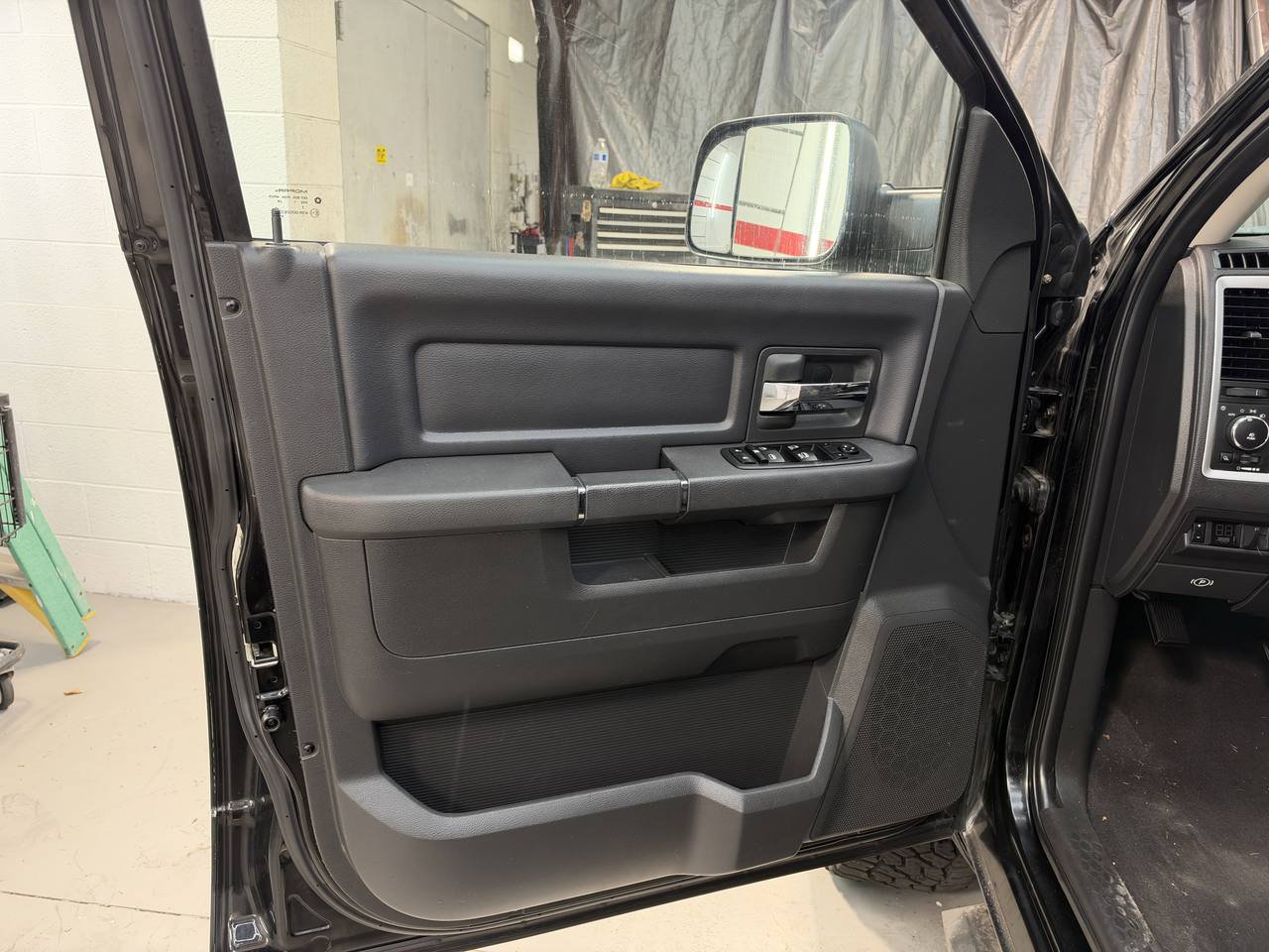 Used 2012 RAM 1500 Sport w/ Sport Premium Group AWD/4WD image 18