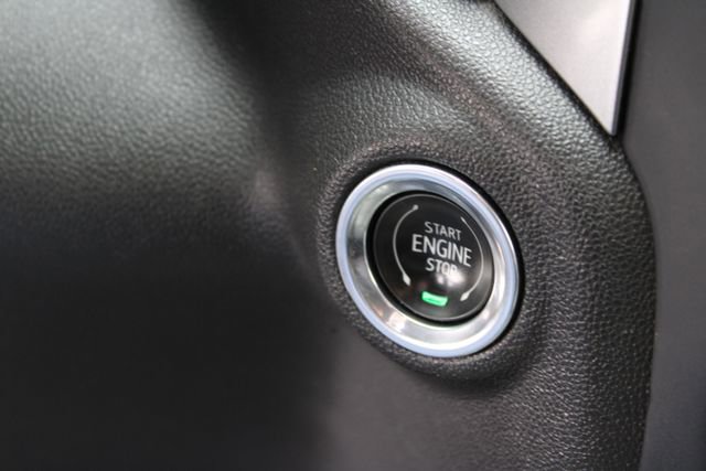 Used 2020 Chevrolet Silverado 1500 RST w/ All-Star Edition RWD image 28