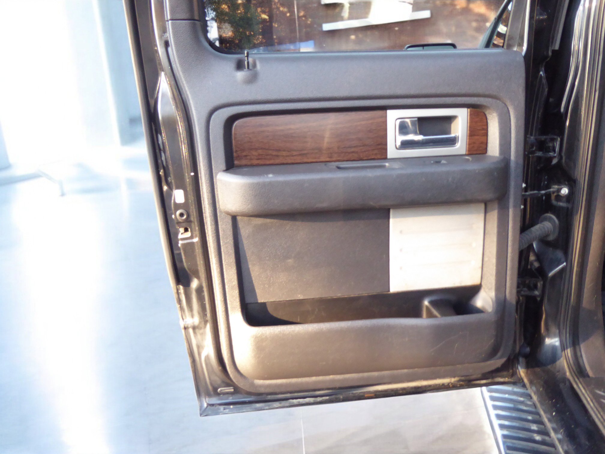 Used 2013 Ford F150 Lariat w/ Luxury Equipment Group image 20