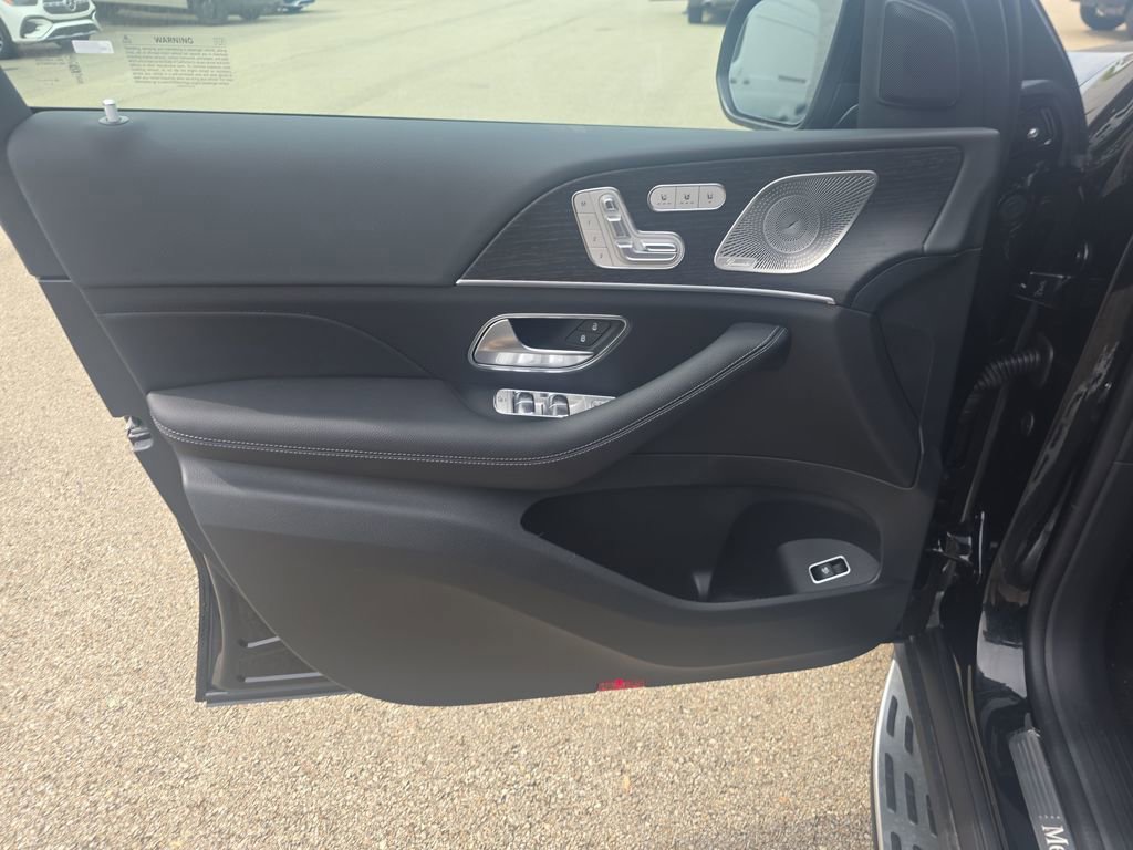New 2026 Mercedes-Benz GLS 450 4MATIC image 10
